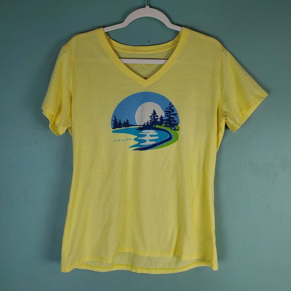 Life Is Good Womens Yellow V-Neck Outdoor Forest Lake Moon Cool Tee Size Large